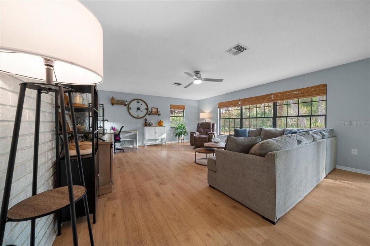 18 Palm Circle Drive, Inglis, FL 34449 Photo