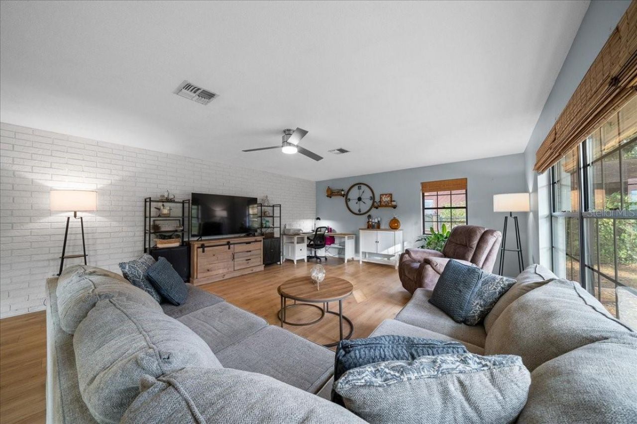 18 Palm Circle Drive, Inglis, FL 34449 Photo