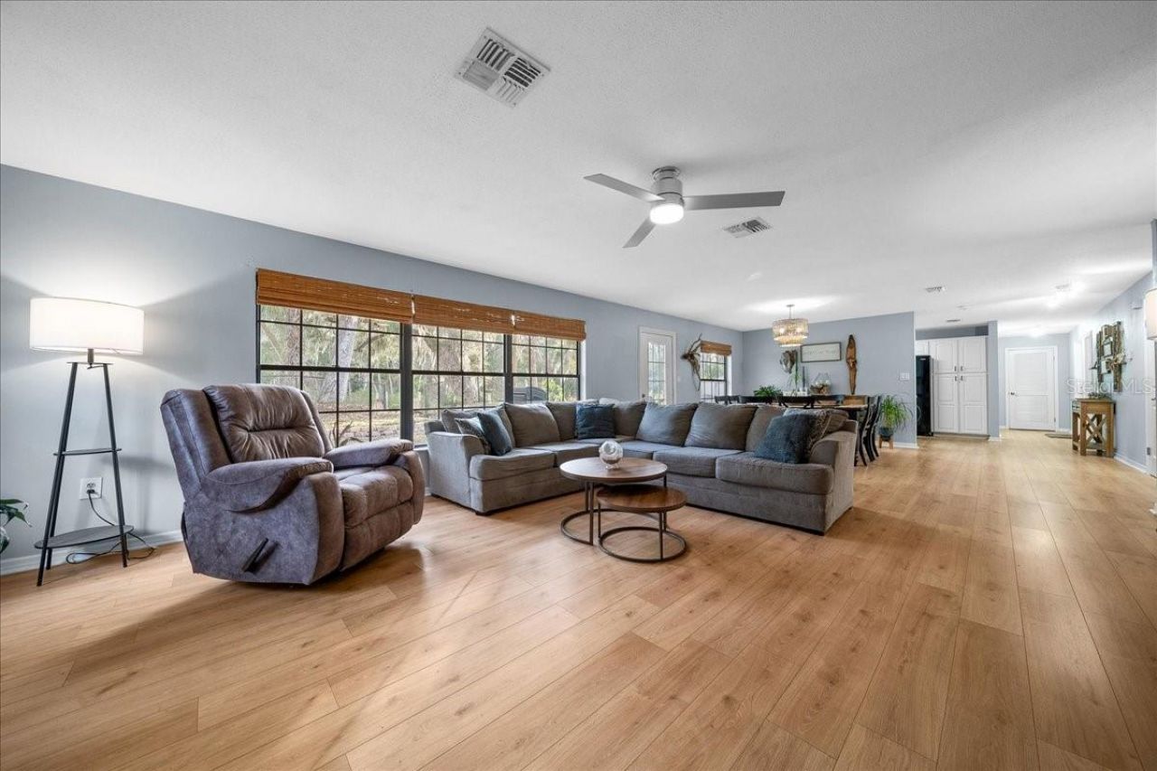 18 Palm Circle Drive, Inglis, FL 34449 Photo