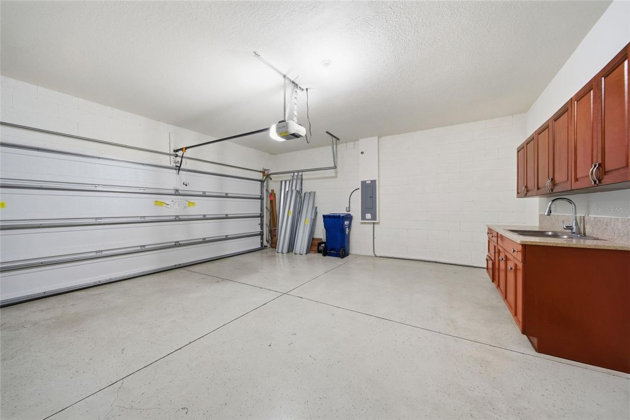 8147 Artisan Circle, Seminole, FL 33777 Photo