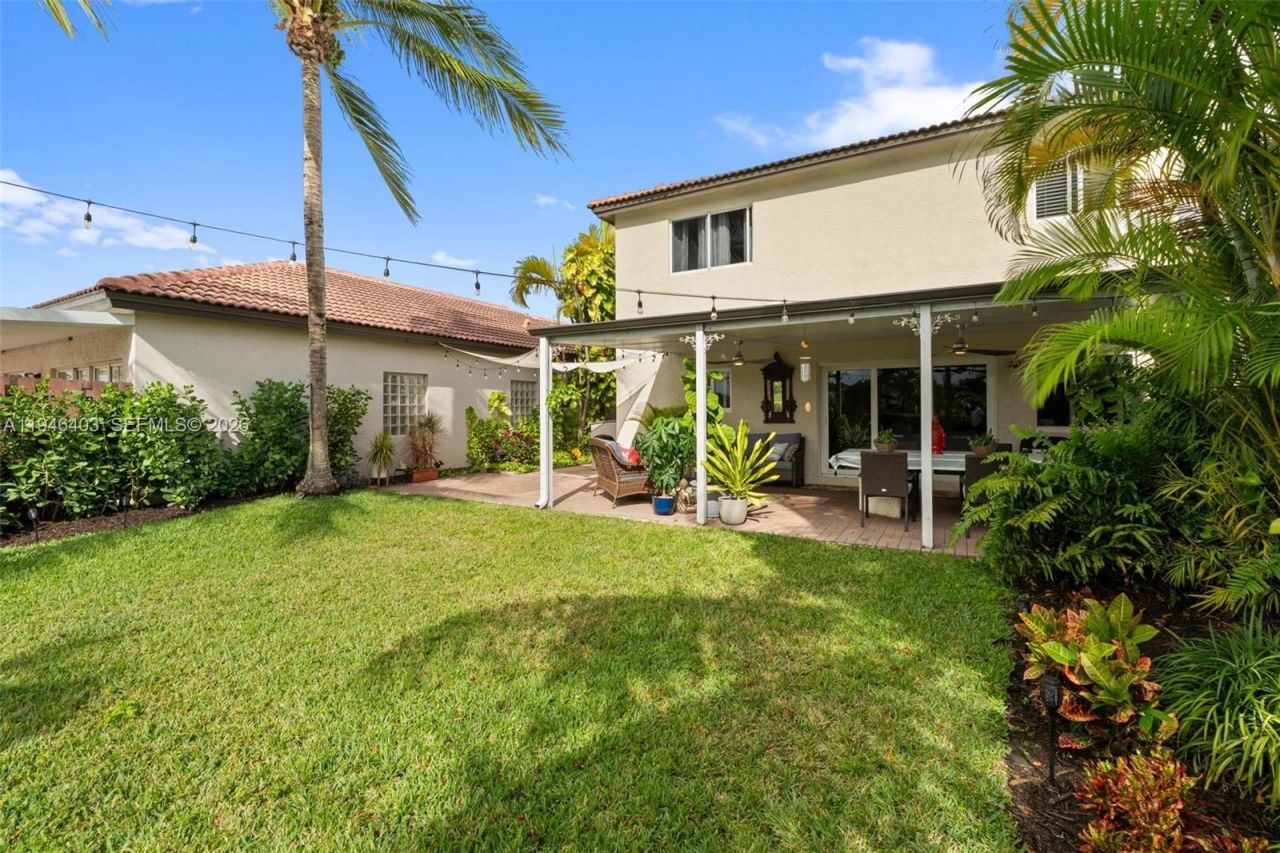 11950 SW 135th Ter, Miami, FL 33186 Photo