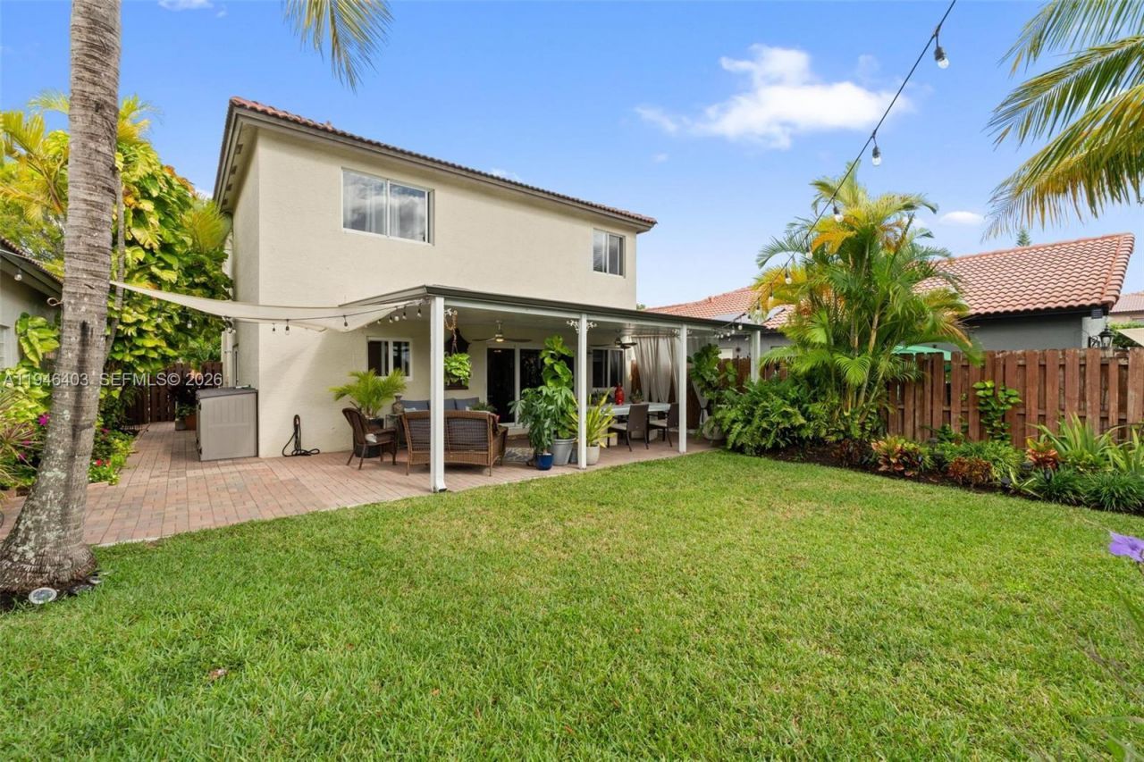 11950 SW 135th Ter, Miami, FL 33186 Photo