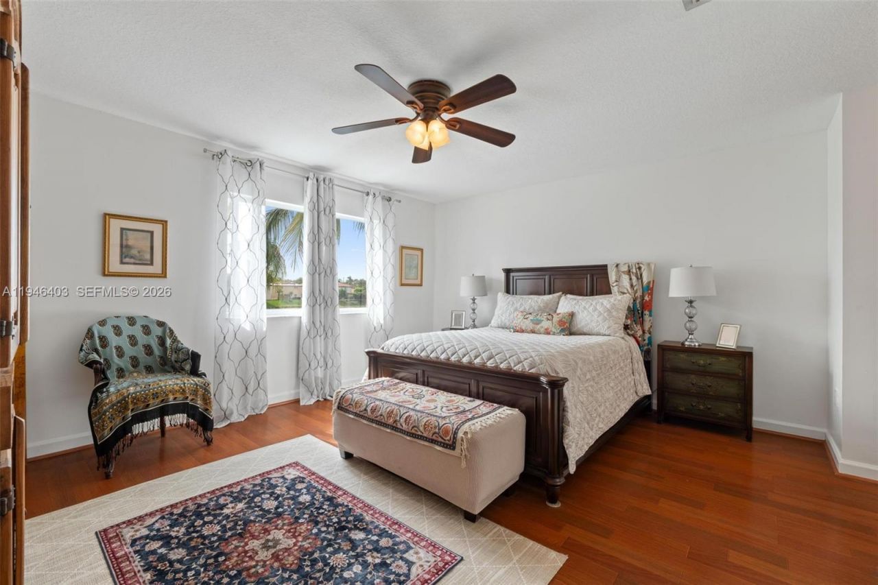11950 SW 135th Ter, Miami, FL 33186 Photo