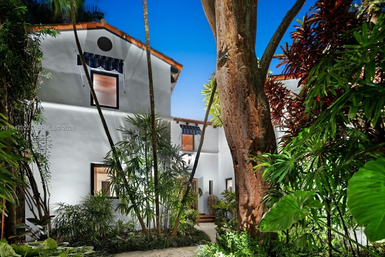 56 S Hibiscus Dr, Miami Beach, FL 33139 Photo