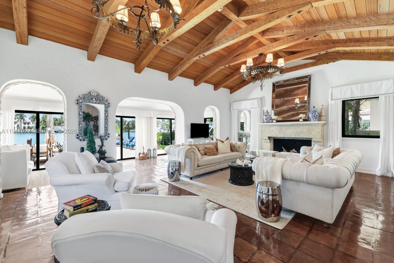 56 S Hibiscus Dr, Miami Beach, FL 33139 Photo