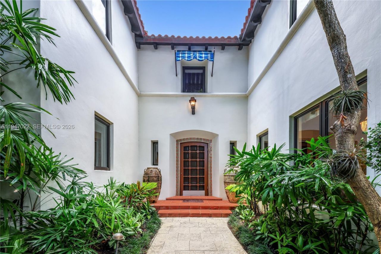 56 S Hibiscus Dr, Miami Beach, FL 33139 Photo