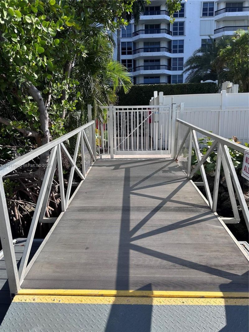 3575 Mystic Pointe Dr, Slip 7, Aventura, FL 33180 Photo