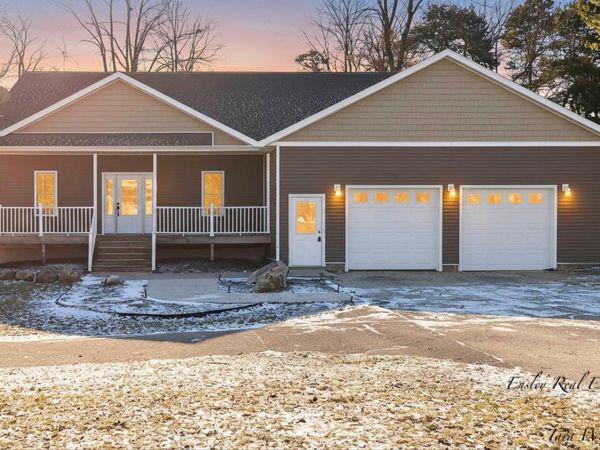 425 Martindale Street NW, Sparta, MI 49345