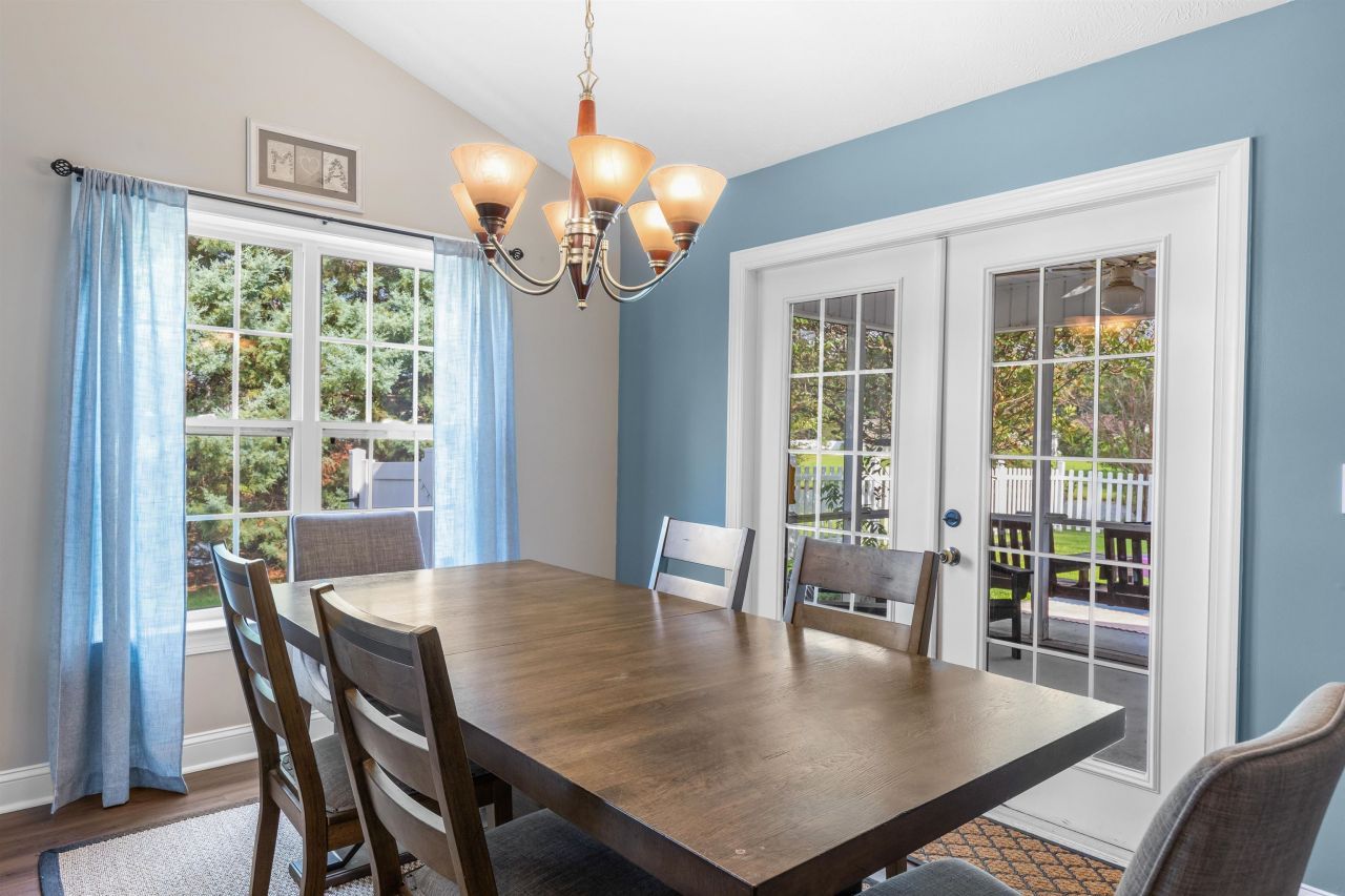 305 Duel Ct. Photo 13