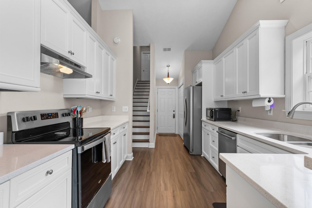 305 Duel Ct. Photo 16