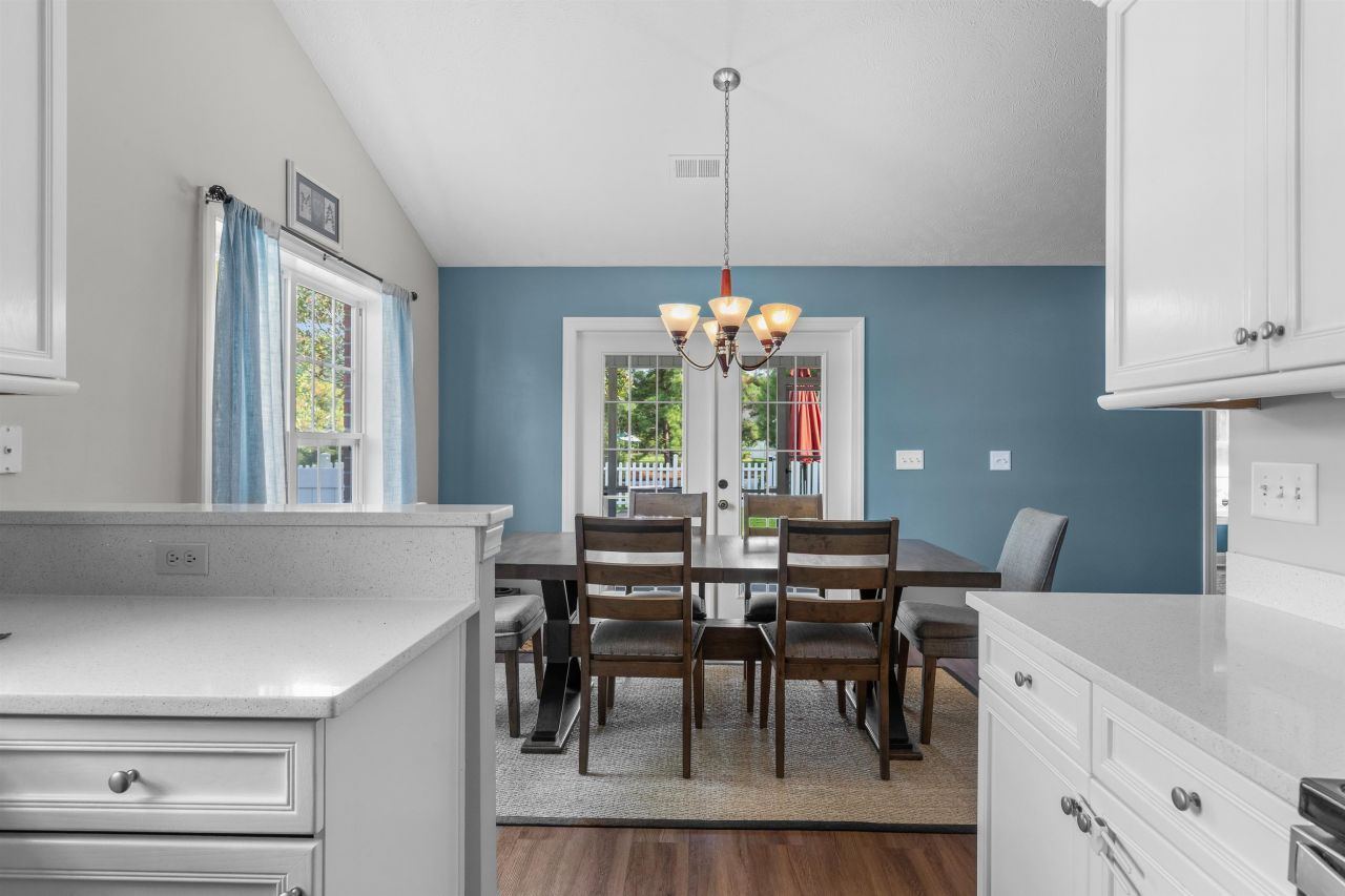 305 Duel Ct. Photo 18