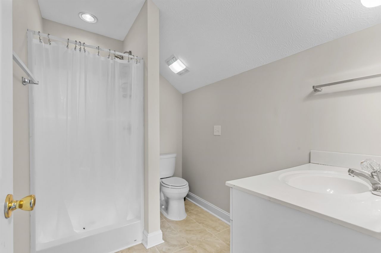 305 Duel Ct. Photo 28