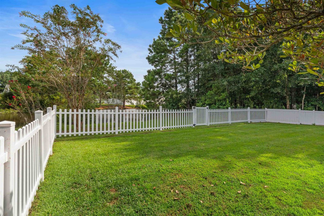 305 Duel Ct. Photo 36