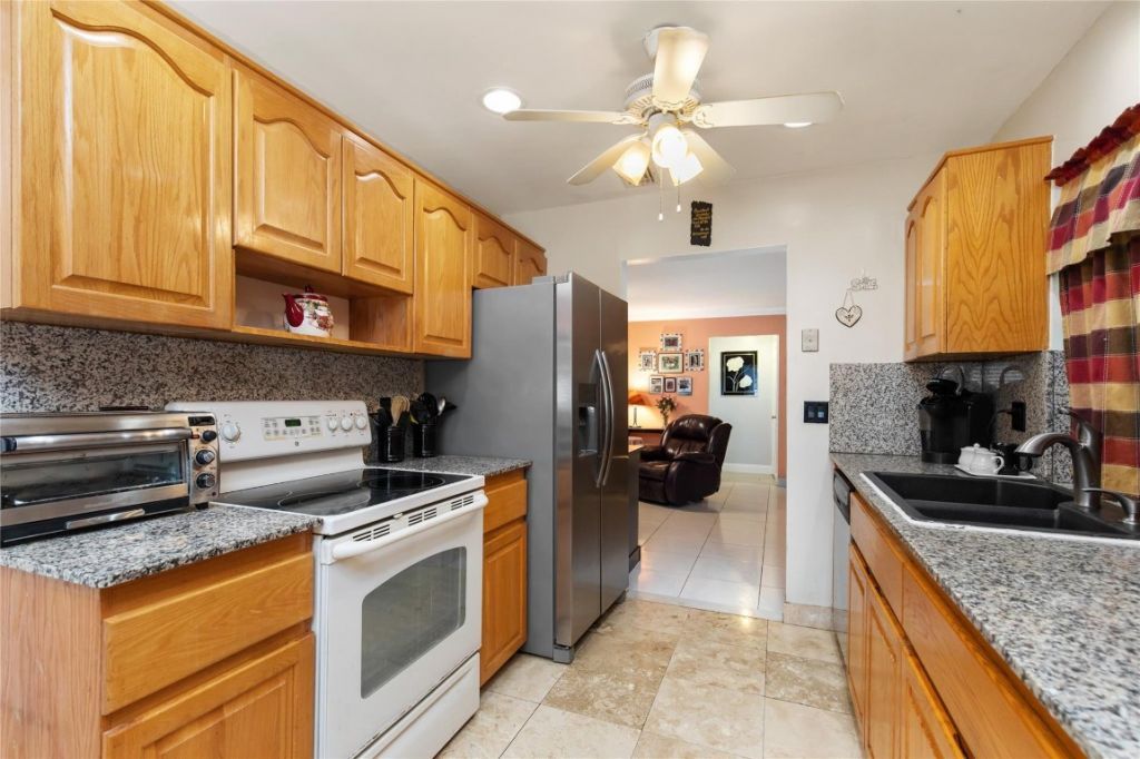 1251 NW 90th Drive, Plantation, FL 33322 Photo