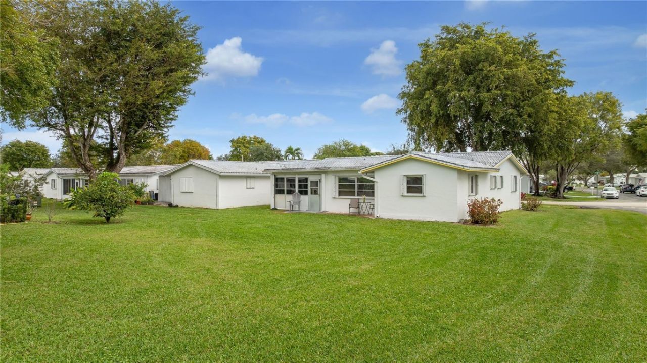 1251 NW 90th Drive, Plantation, FL 33322 Photo