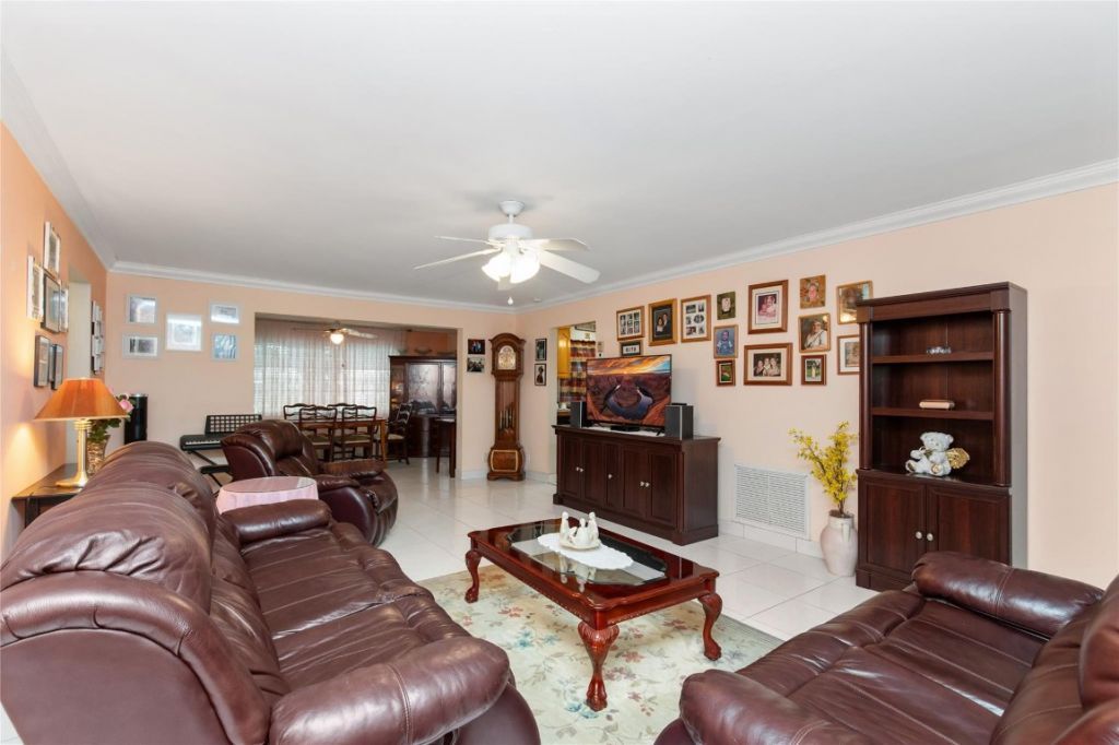 1251 NW 90th Drive, Plantation, FL 33322 Photo