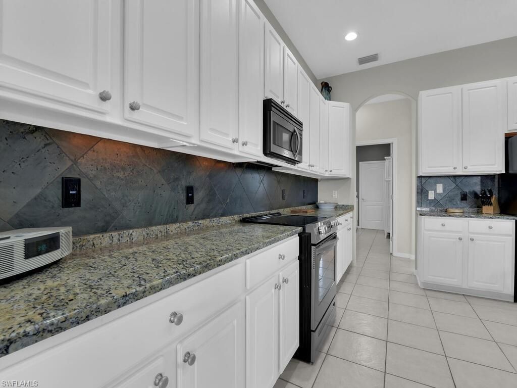8951 Abbotsford Ter, Fort Myers, FL 33912 Photo