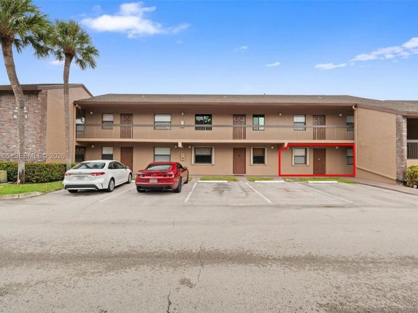 10005 S Winding Lake Rd, Unit 106, Sunrise, FL 33351