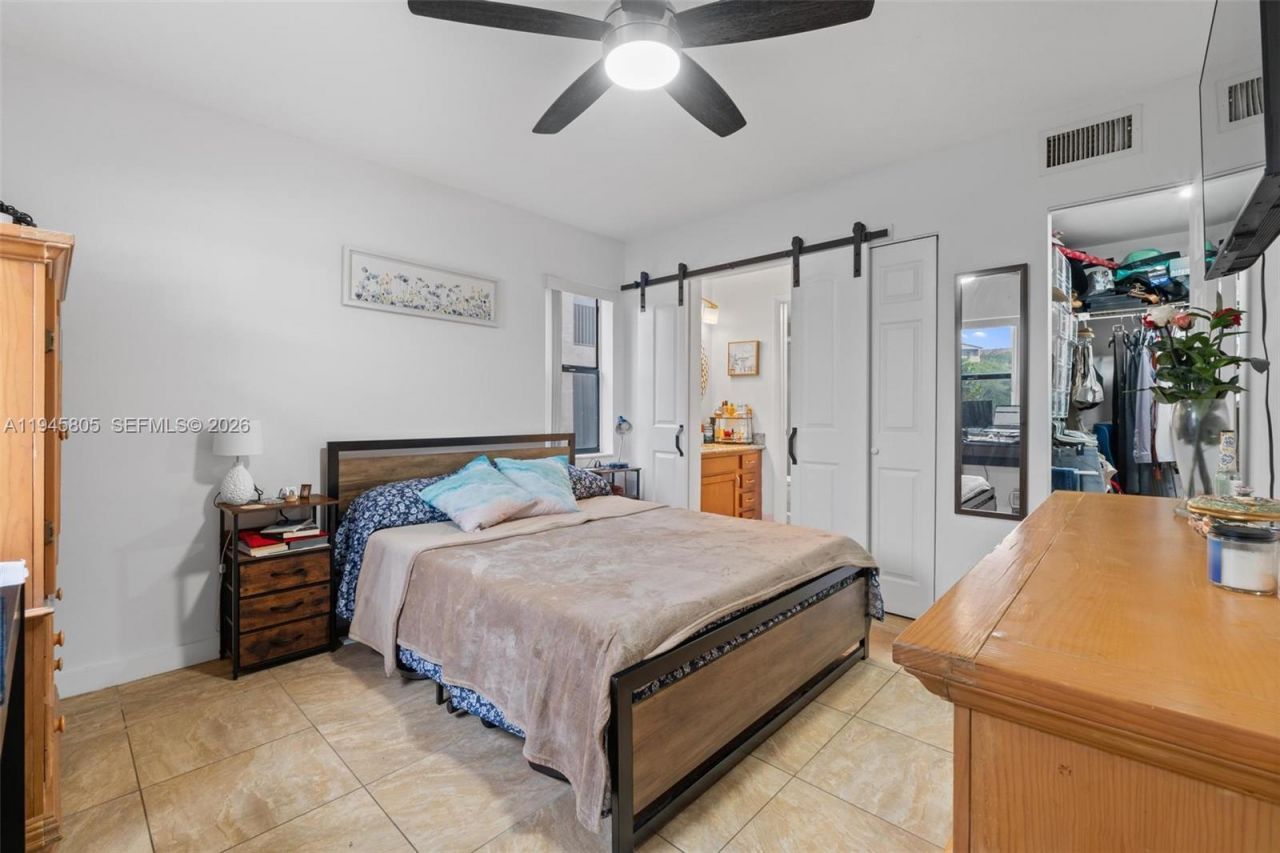 10005 S Winding Lake Rd, Unit 106, Sunrise, FL 33351 Photo