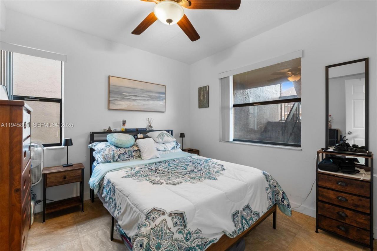 10005 S Winding Lake Rd, Unit 106, Sunrise, FL 33351 Photo