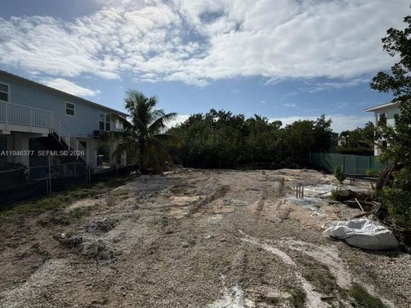 27378 Jamaica Ln , Lower Keys, FL 33042