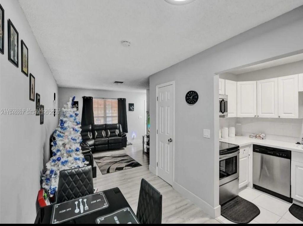 3970 NW 31st Ter, Lauderdale Lakes, FL 33309 Photo