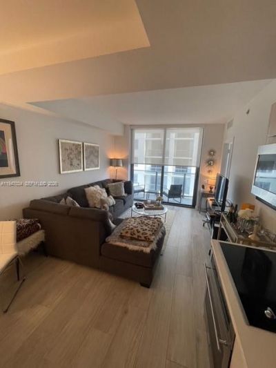 55 SW 9th St, Unit 3209, Miami, FL 33130 Photo