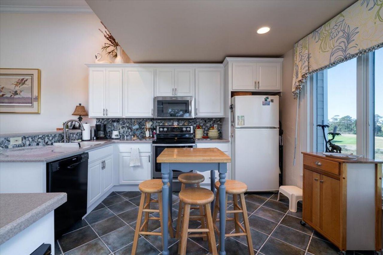 17 Linkside Court Photo 9