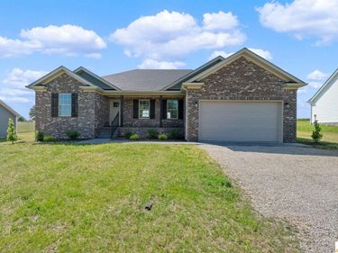 10299 Smiths Grove Scottsville Road, Oakland, KY 42159
