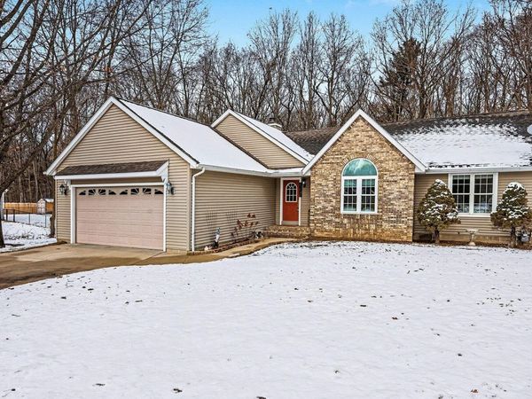 32282 Pinedale Lane, Gobles, MI 49055