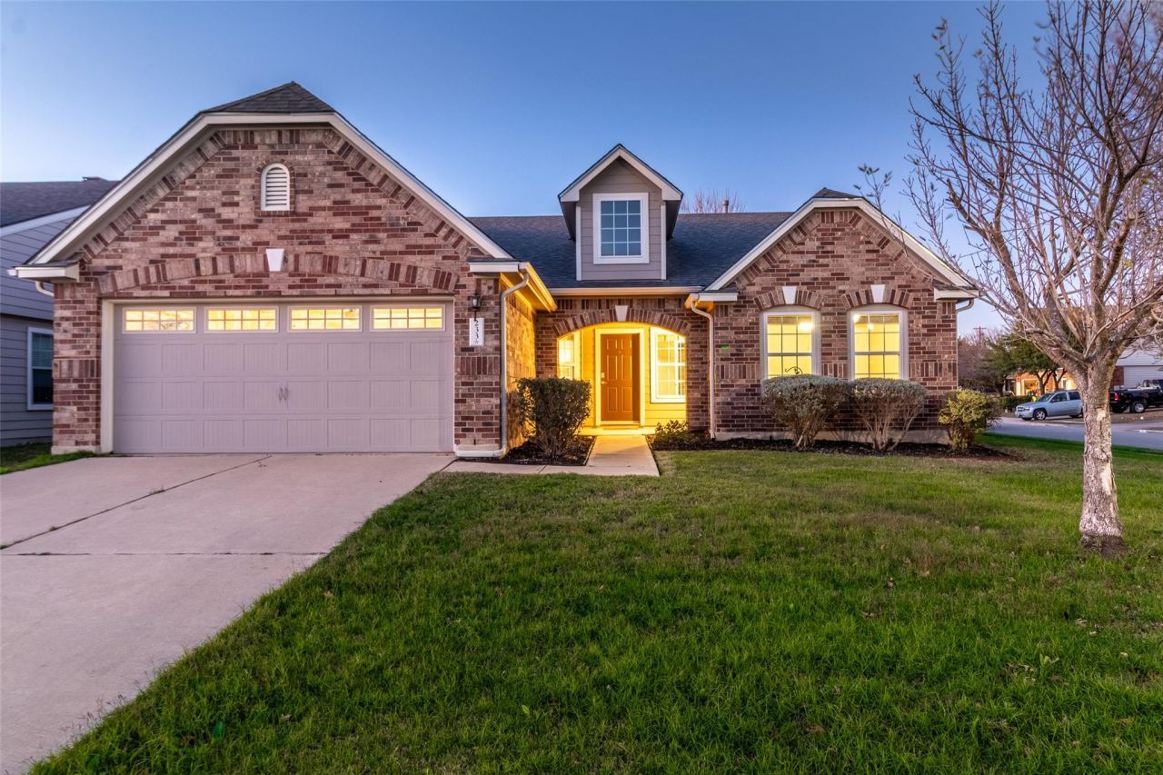 233 Birch Dr, Kyle, TX 78640 Main Photo