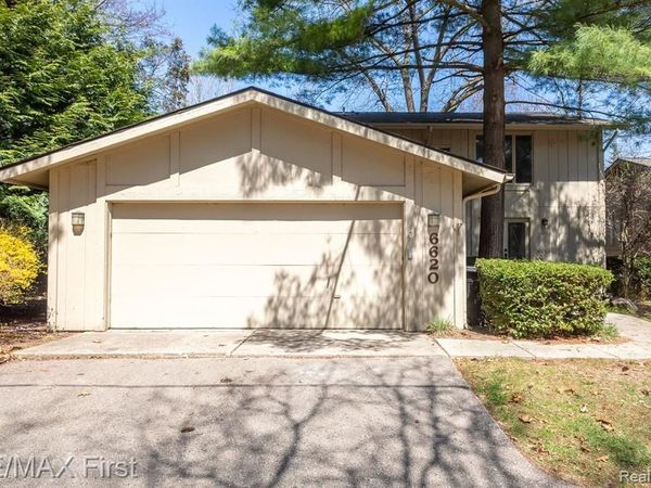6620 RED CEDAR Lane, West Bloomfield Twp, MI 48324