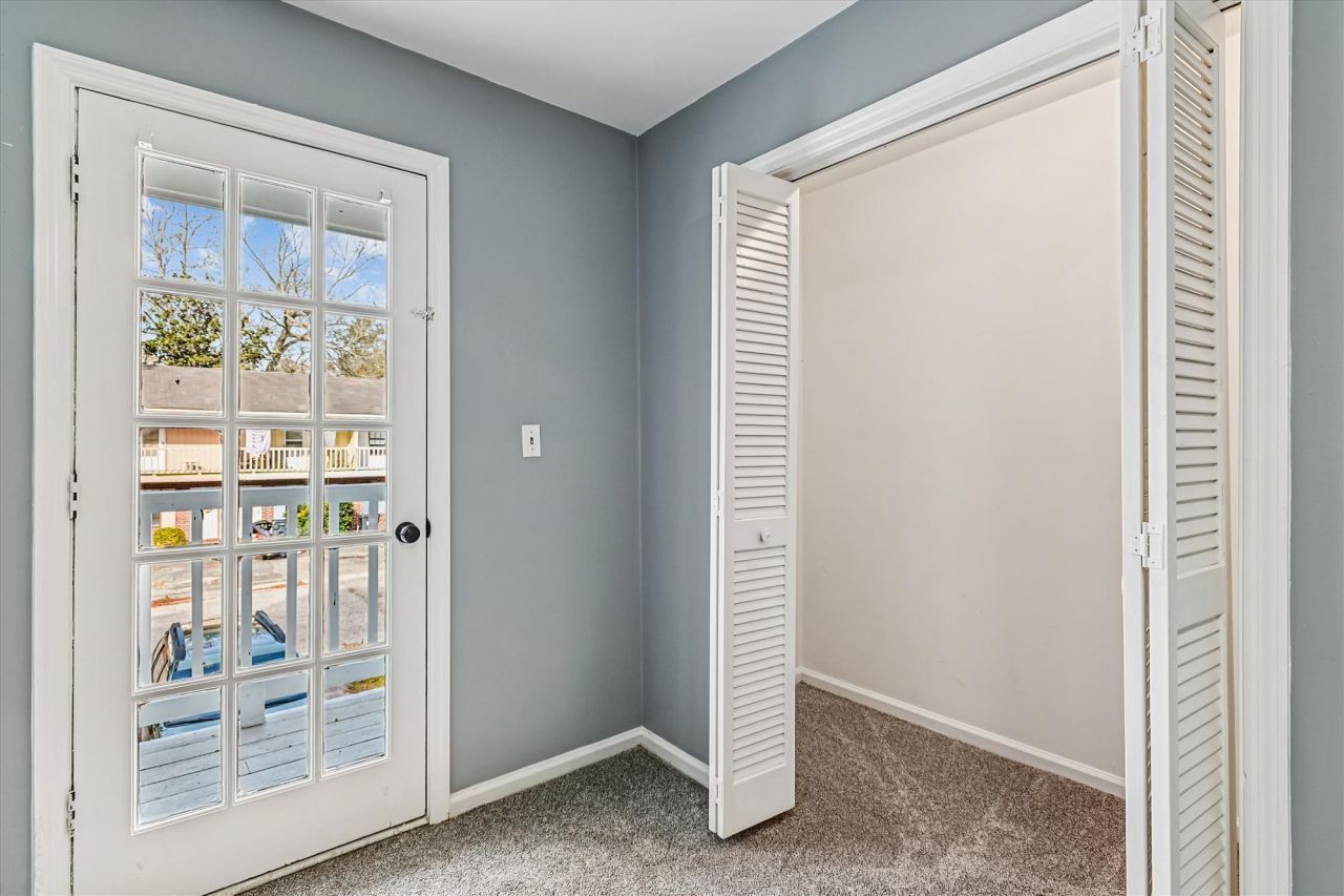 112 Kimeran Lane Photo 26