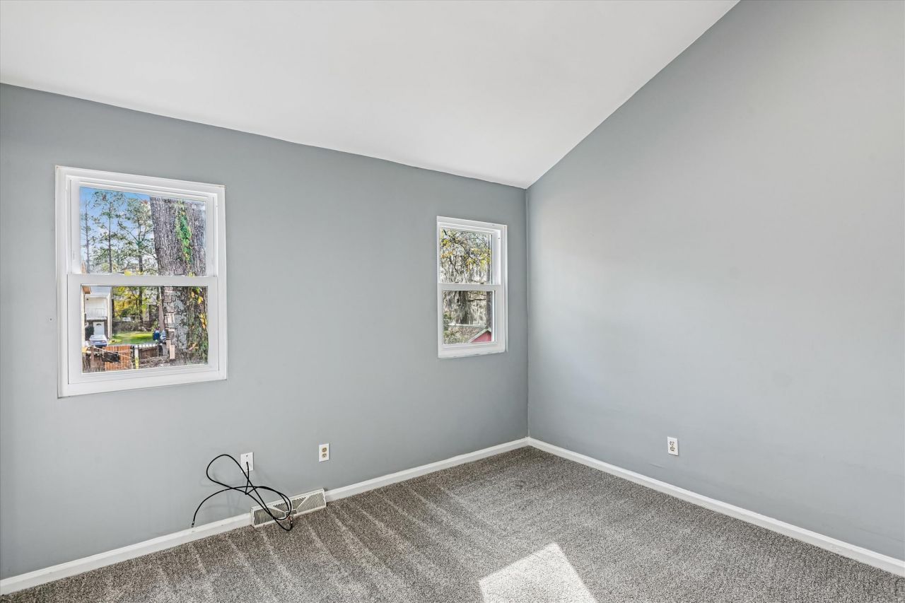 112 Kimeran Lane Photo 27