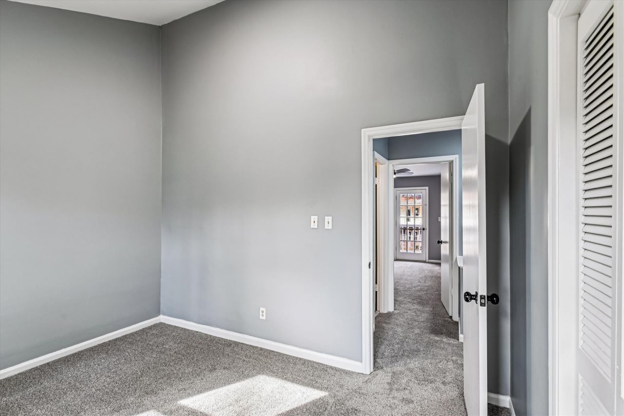 112 Kimeran Lane Photo 30