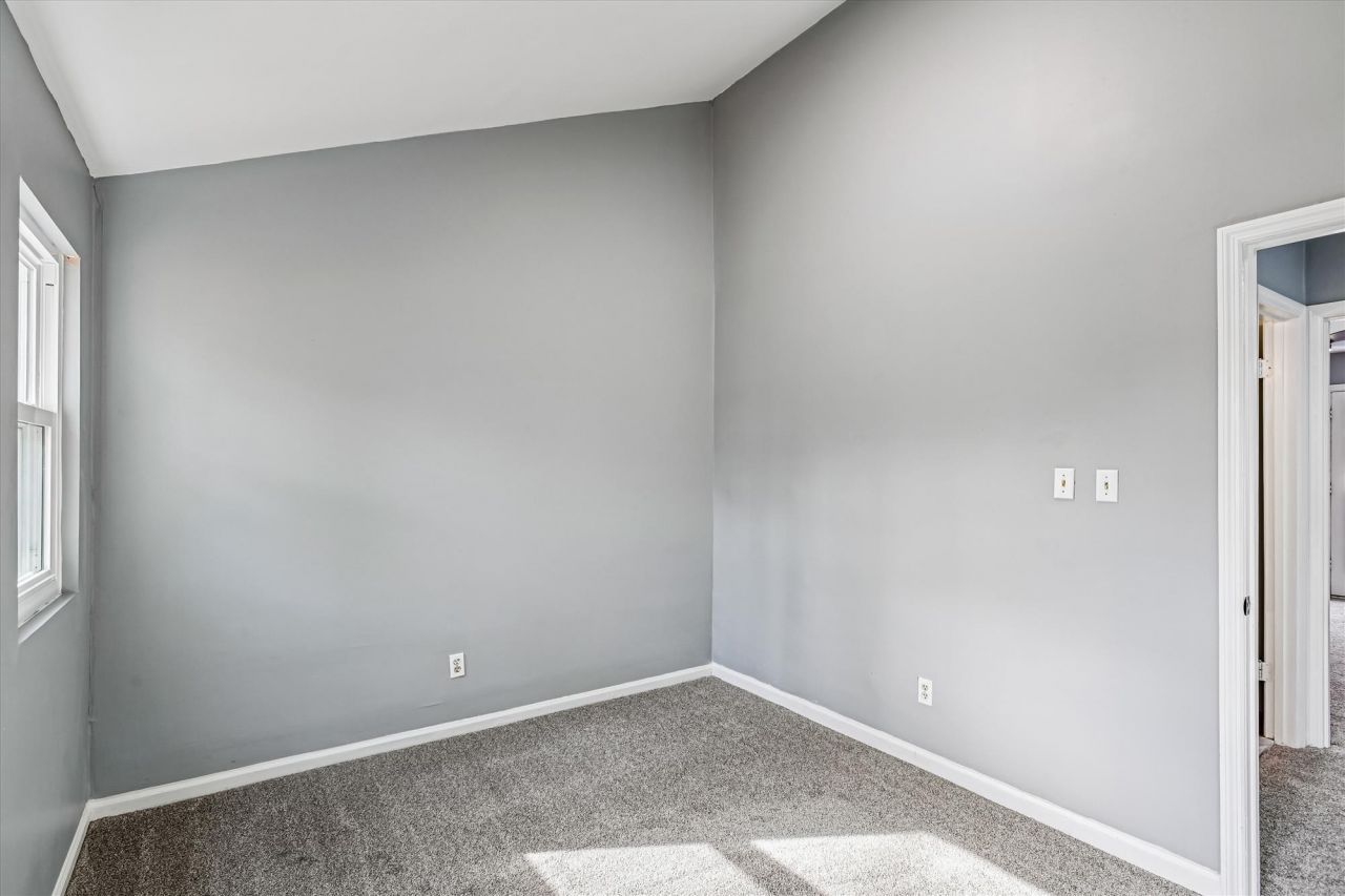 112 Kimeran Lane Photo 31