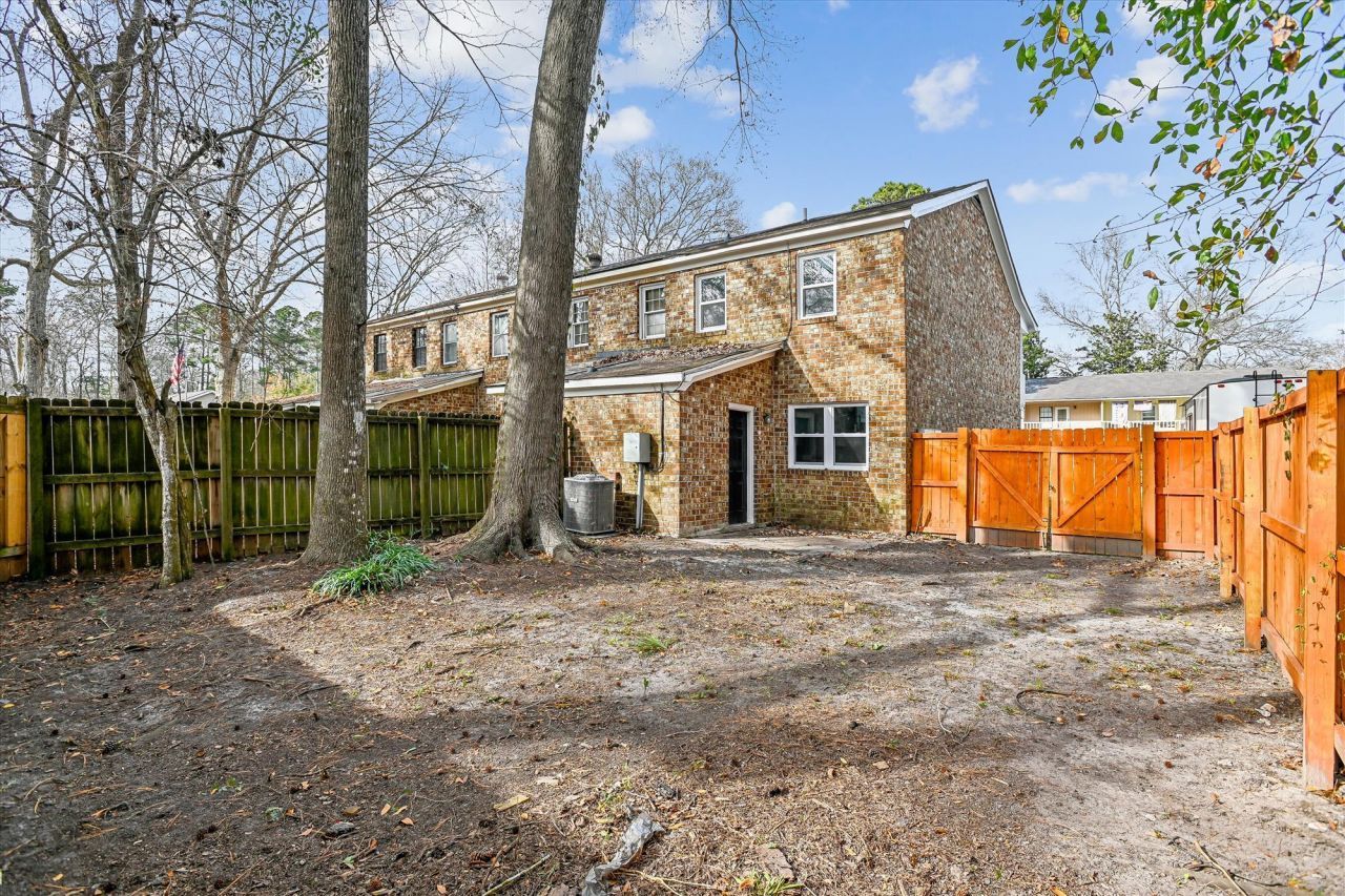 112 Kimeran Lane Photo 32