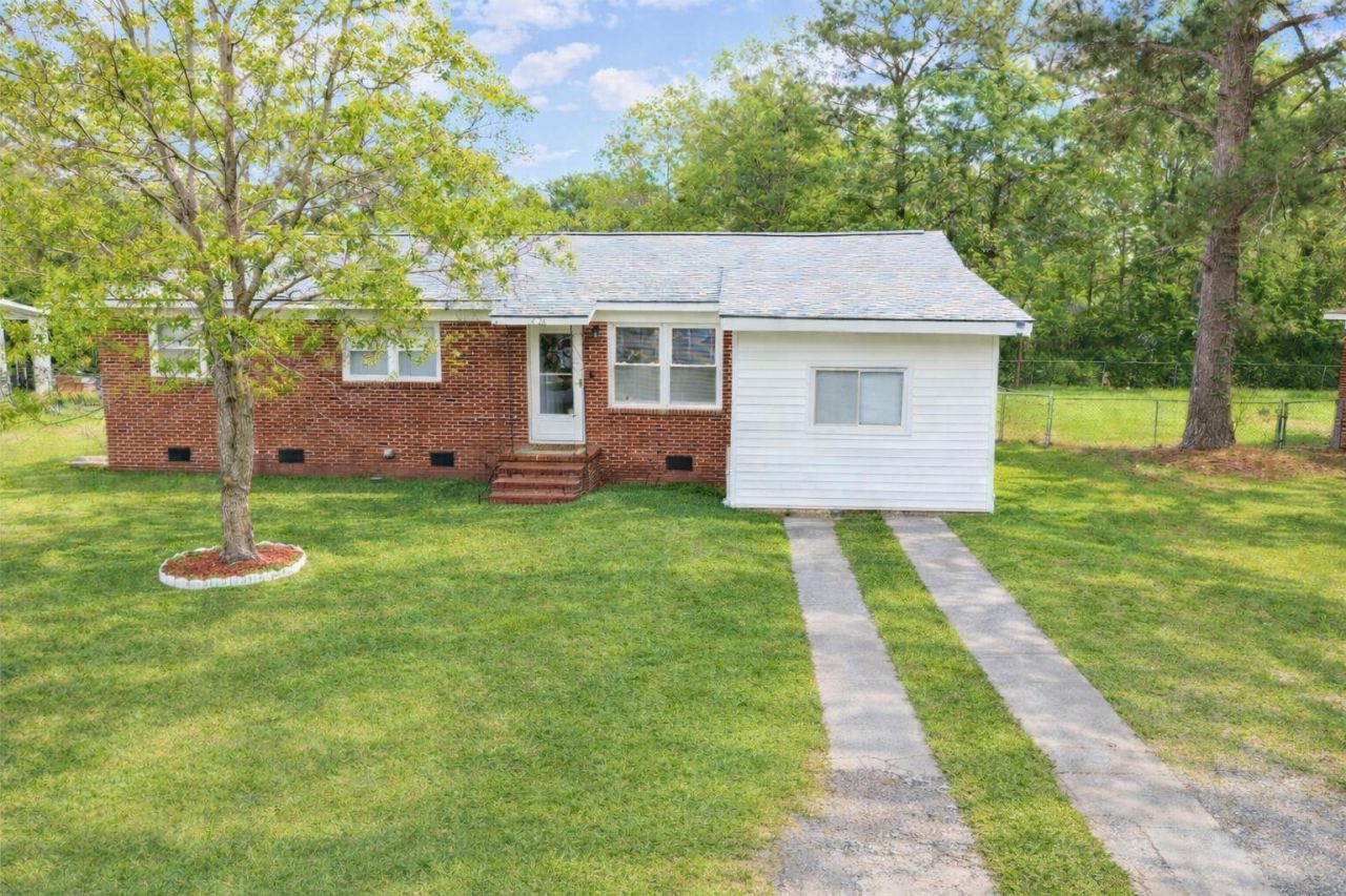 426 Clarine Drive Photo 21