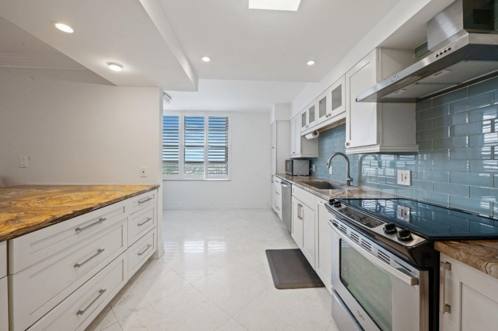 4300 N Ocean Boulevard, Unit 16G, Fort Lauderdale, FL 33308 Photo