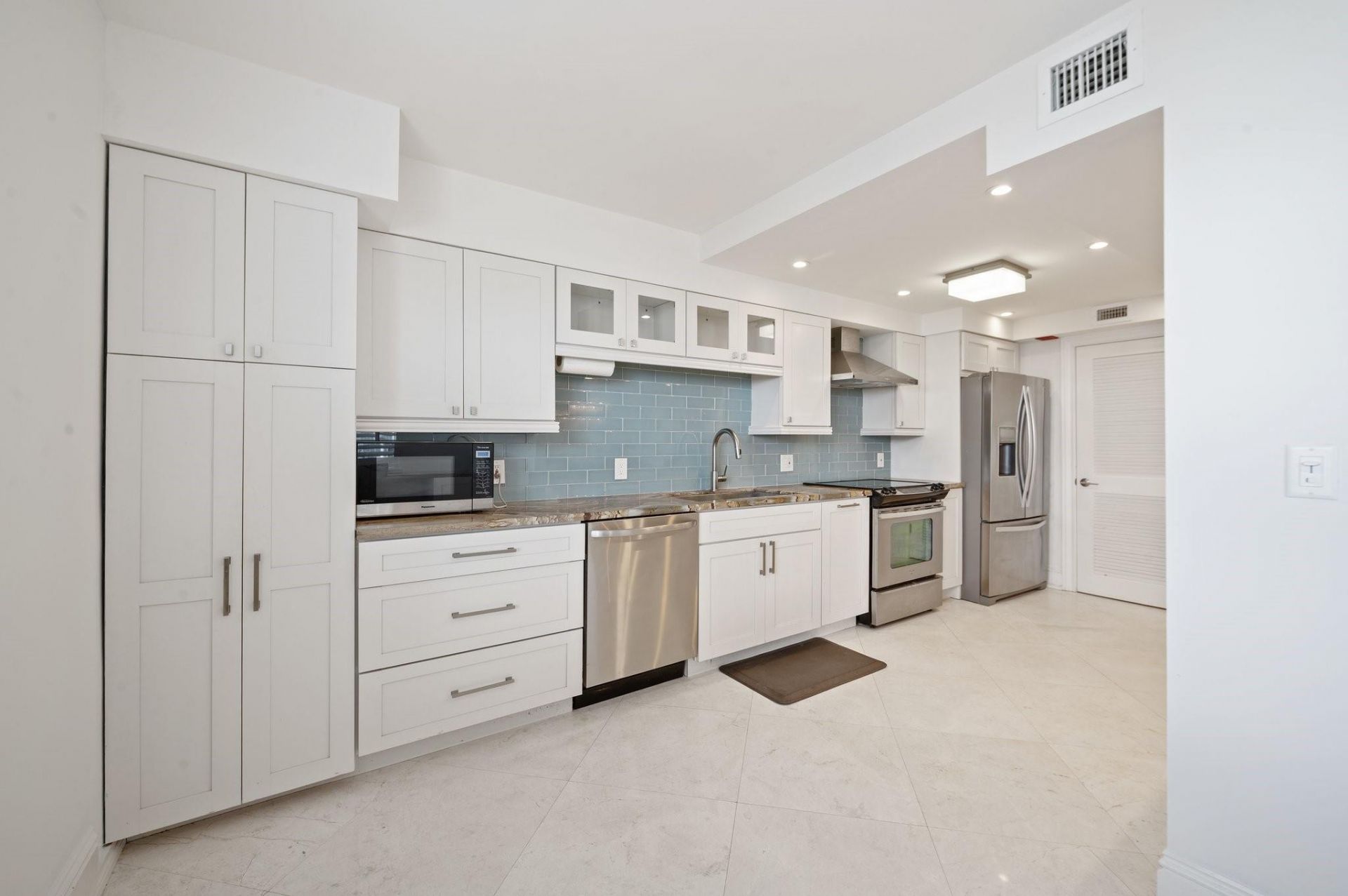 4300 N Ocean Boulevard, Unit 16G, Fort Lauderdale, FL 33308 Photo