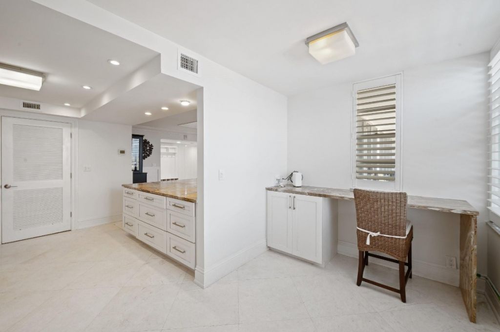 4300 N Ocean Boulevard, Unit 16G, Fort Lauderdale, FL 33308 Photo