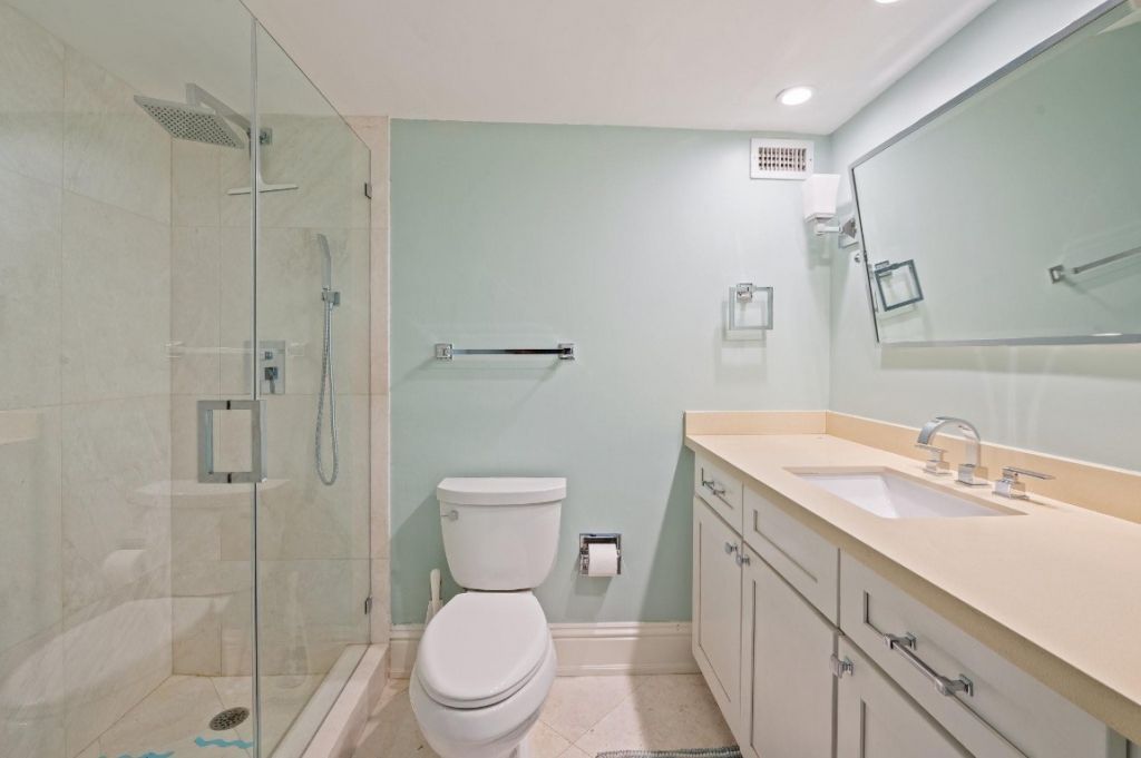 4300 N Ocean Boulevard, Unit 16G, Fort Lauderdale, FL 33308 Photo