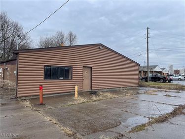 4520 Navarre Road SW, Canton, OH 44706