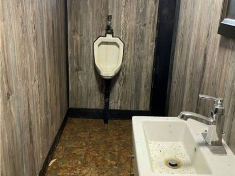 4520 Navarre Road SW, Canton, OH 44706 Photo 11