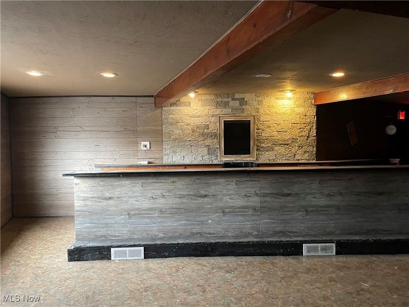 4520 Navarre Road SW, Canton, OH 44706 Photo 2