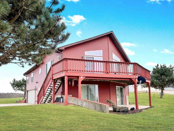 368 Highpointe Loop, McGregor, IA 52157