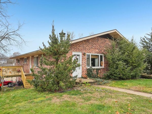 101-103 W Garfield Street, Mount Horeb, WI 53572