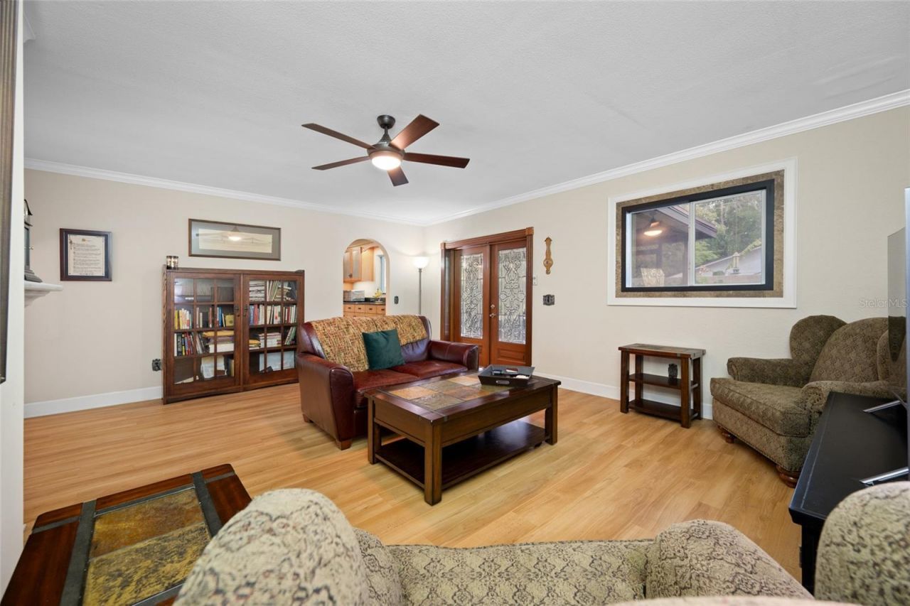 1813 N Riverhills Drive, Temple Terrace, FL 33617 Photo