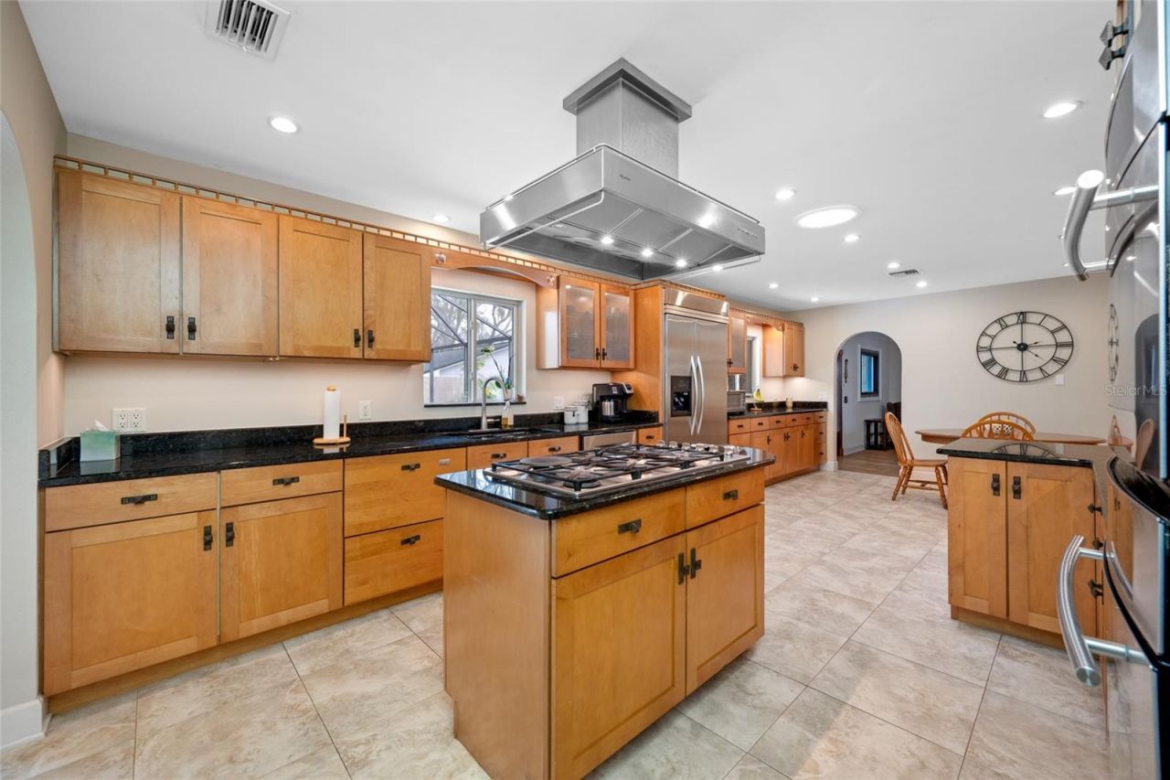 1813 N Riverhills Drive, Temple Terrace, FL 33617 Photo