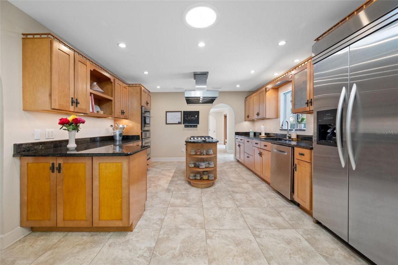 1813 N Riverhills Drive, Temple Terrace, FL 33617 Photo